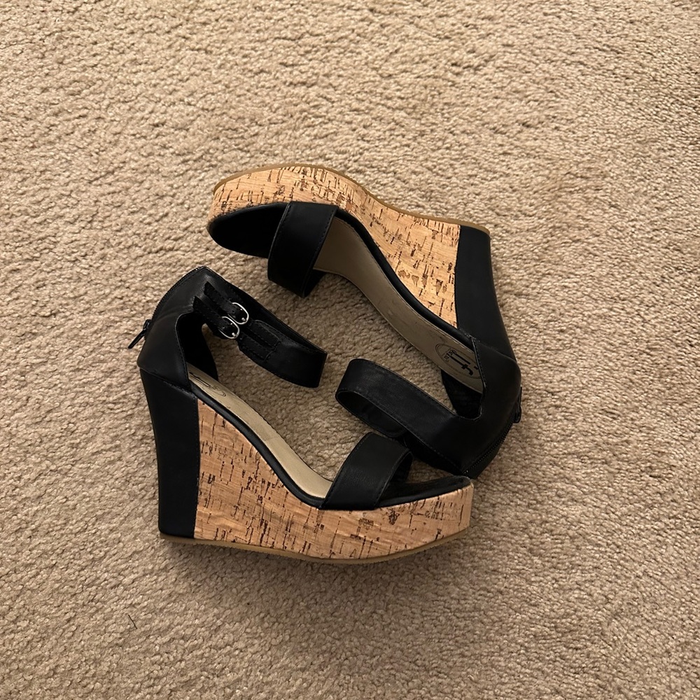 Black wedges size 8